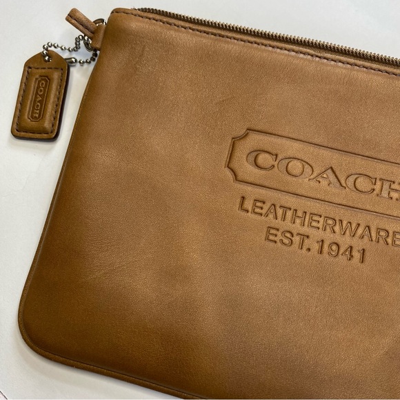 COACH Cognac Brown Smooth Natural Leather Corner Zip Wristlet NWOT - Picture 5 of 8